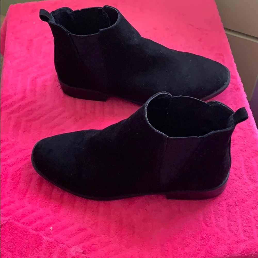 Booties - Picture 7 of 8